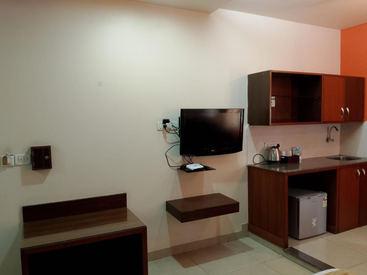 Cubbon Suites - 10 Minute Walk To Mg Road, Mg Road Metro And Church Street Bengaluru Kültér fotó